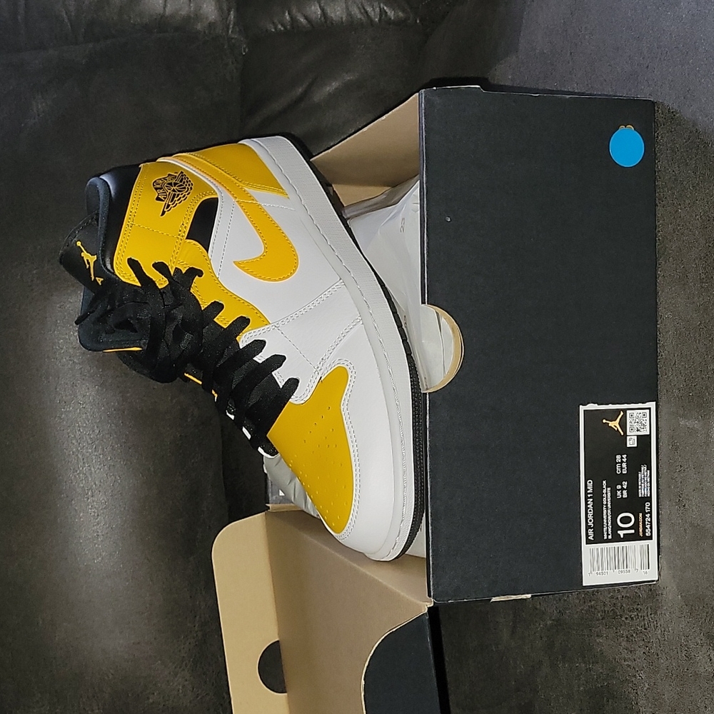 Air Jordan 1 mid